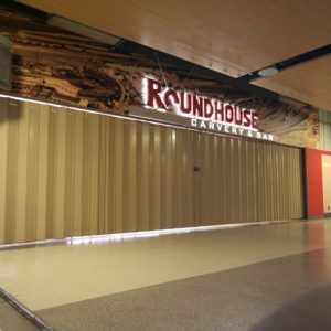 Sliding grille Roundhouse Side folding door